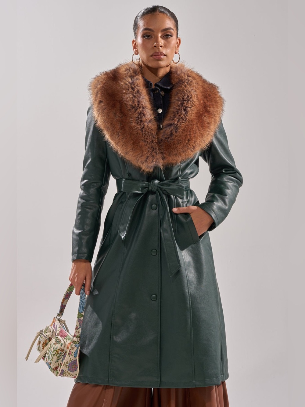 Akira NEW Faux-Fur Collar Dark Green Trench Coat Size M Medium Jacket